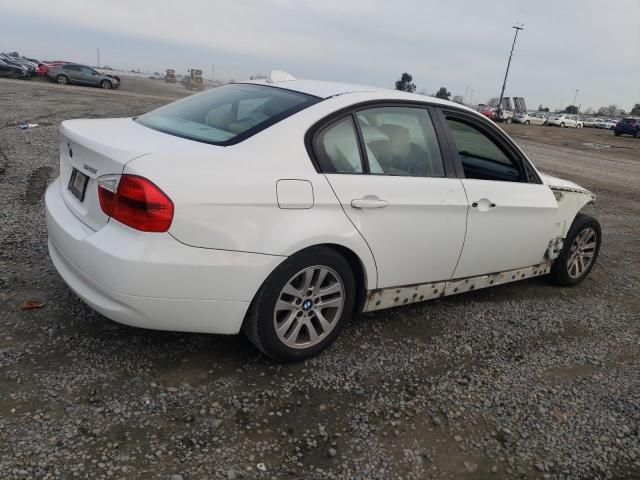 WBAVA37577NE26352 - 2007 BMW 328 I WHITE photo 3