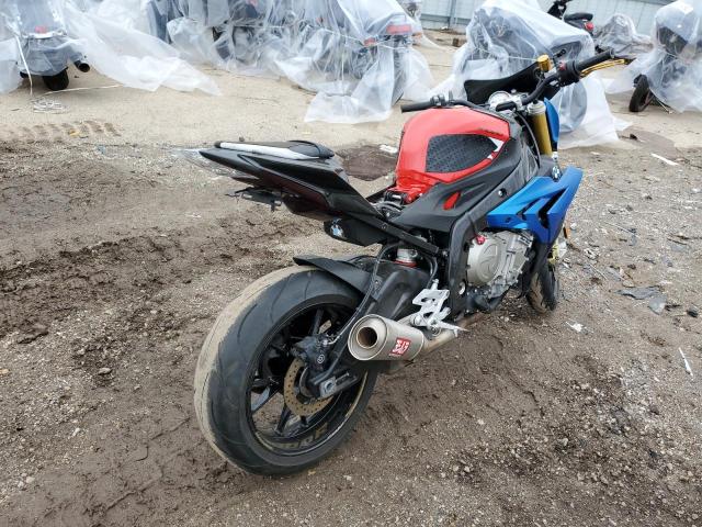 WB10D120XGZ696604 - 2016 BMW S 1000 R BLUE photo 4