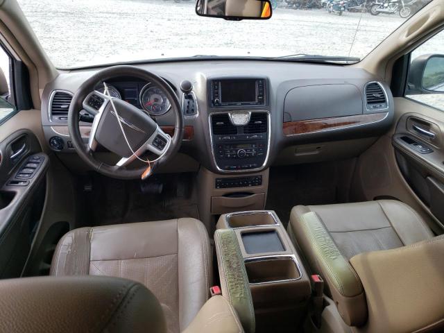 2A4RR8DG2BR780055 - 2011 CHRYSLER TOWN & COU TOURING L WHITE photo 8