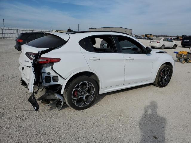 ZASPAKBN5N7D30755 - 2022 ALFA ROMEO STELVIO TI თეთრი ფოტო 3