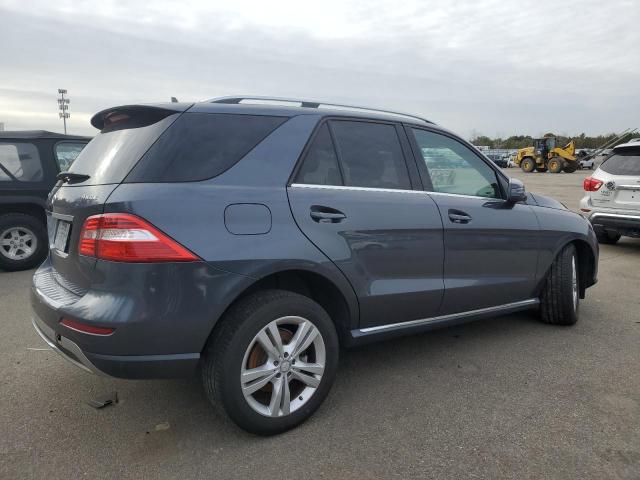 4JGDA5HB3DA152464 - 2013 MERCEDES-BENZ ML 350 4MATIC GRAY photo 3