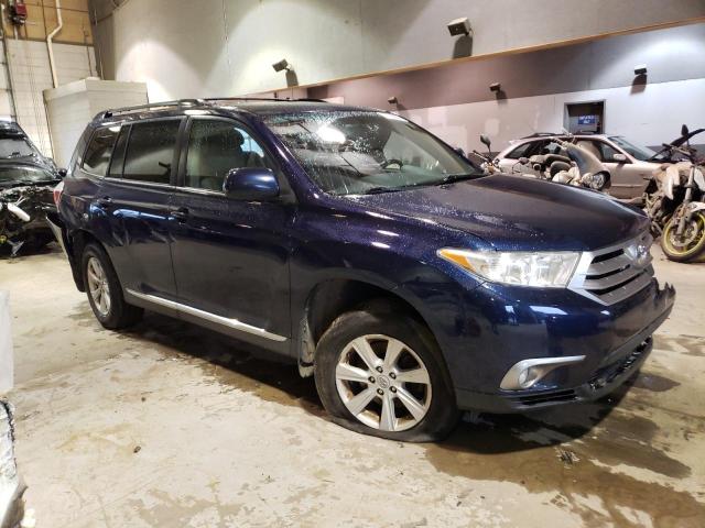 5TDBK3EHXBS069328 - 2011 TOYOTA HIGHLANDER BASE BLUE photo 4