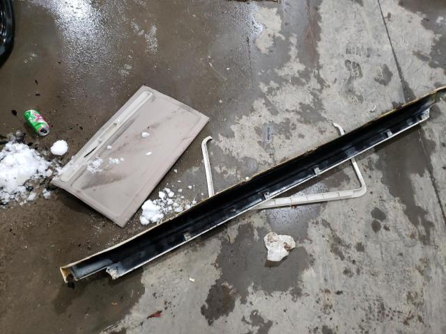 2G2WR524441228627 - 2004 PONTIAC GRAND PRIX GTP WHITE photo 12