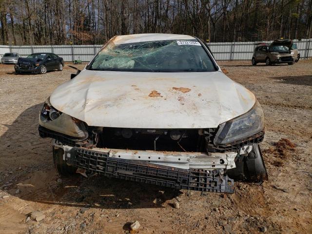 1HGCR2F33FA219796 - 2015 HONDA ACCORD LX WHITE photo 5