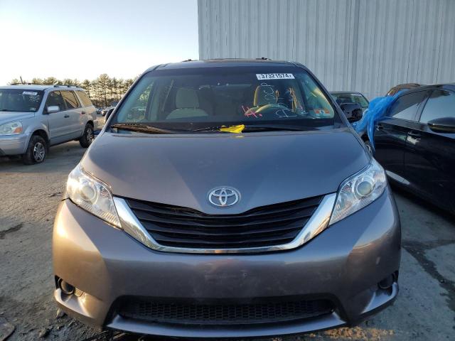 5TDKK3DC2BS149552 - 2011 TOYOTA SIENNA LE GRAY photo 5