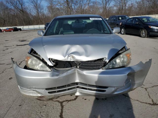 4T1BF32K92U519501 - 2002 TOYOTA CAMRY LE SILVER photo 5