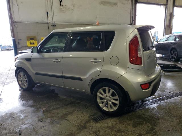 KNDJT2A62D7770479 - 2013 KIA SOUL + SILVER photo 2