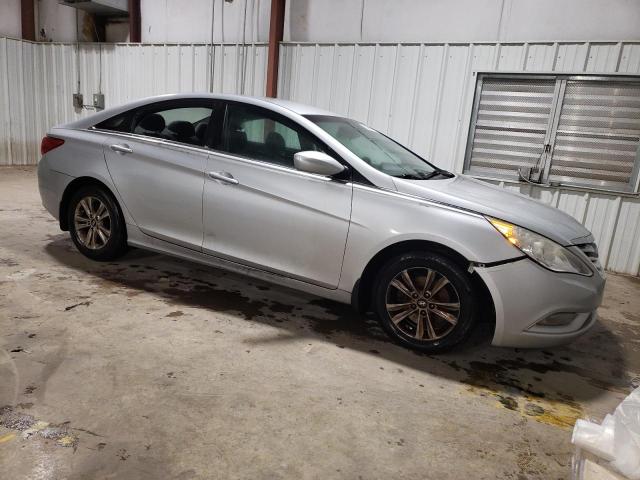 5NPEB4AC5DH765343 - 2013 HYUNDAI SONATA GLS SILVER photo 4