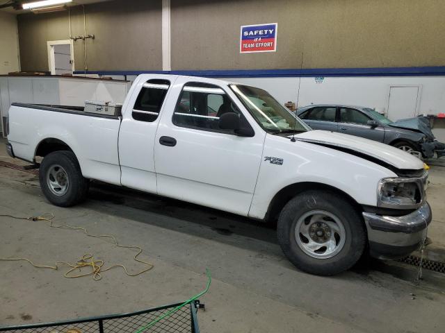 1FTZX1723WNB05482 - 1998 FORD F150 WHITE photo 4