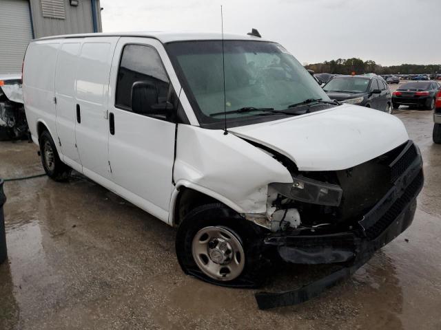 1GCWGAFP4L1117840 - 2020 CHEVROLET EXPRESS G2 WHITE photo 4