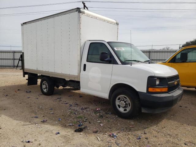 1GB0GRFF1H1312849 - 2017 CHEVROLET EXPRESS G3 WHITE photo 4