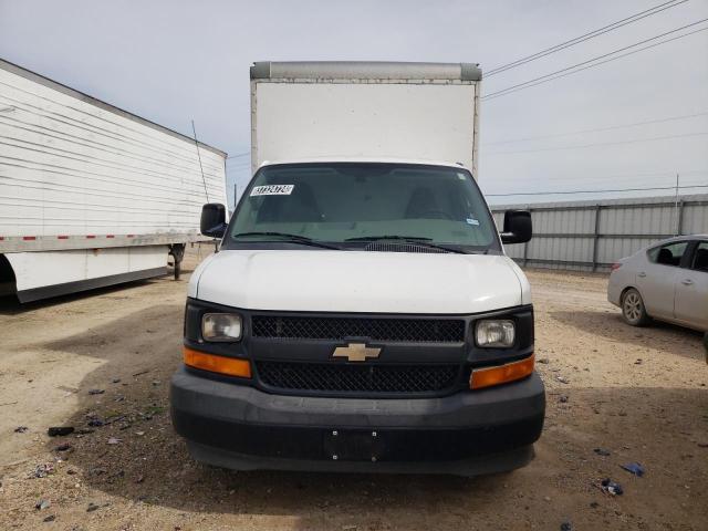 1GB0GRFF1H1312849 - 2017 CHEVROLET EXPRESS G3 WHITE photo 5