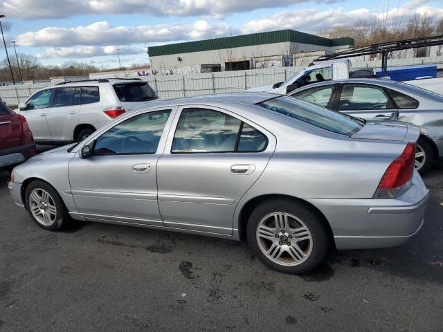 YV1RS592762553108 - 2006 VOLVO S60 2.5T SILVER photo 2