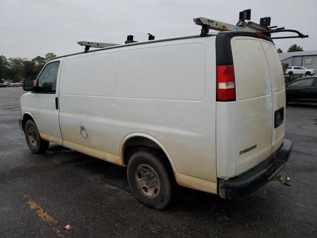 1GCWGAFPXJ1342440 - 2018 CHEVROLET EXPRESS G2 WHITE photo 2