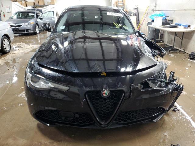 ZARFAEDN0J7575238 - 2018 ALFA ROMEO GIULIA Q4 BLACK photo 5