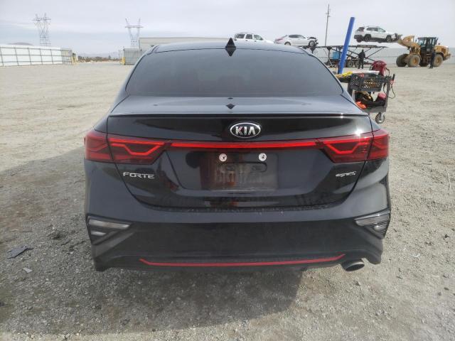 3KPF34AD9LE259656 - 2020 KIA FORTE GT LINE BLACK photo 6