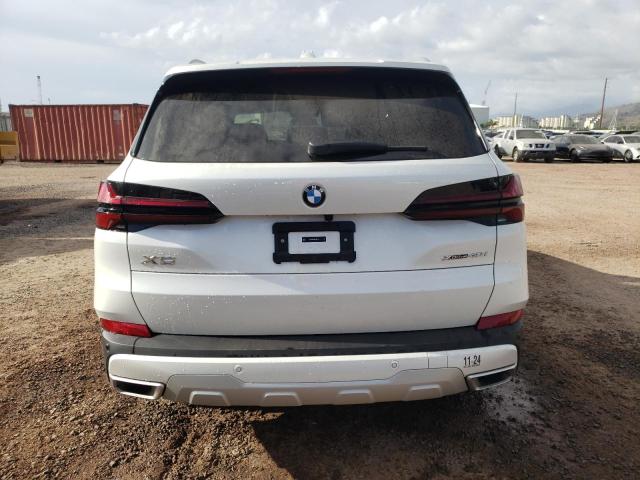 5UX23EU09R9U22105 - 2024 BMW X5 XDRIVE40I WHITE photo 6