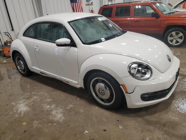 3VWJP7AT3CM622446 - 2012 VOLKSWAGEN BEETLE WHITE photo 4