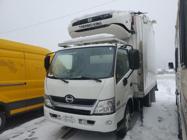 JHHKDM2H7JK001253 - 2018 HINO 195 WHITE photo 1