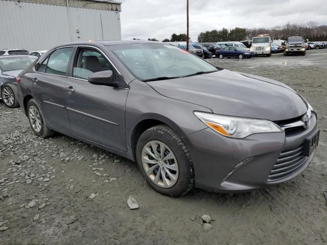 4T1BF1FKXHU378591 - 2017 TOYOTA CAMRY LE GRAY photo 4