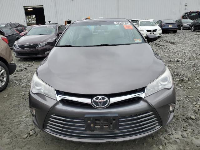 4T1BF1FKXHU378591 - 2017 TOYOTA CAMRY LE GRAY photo 5