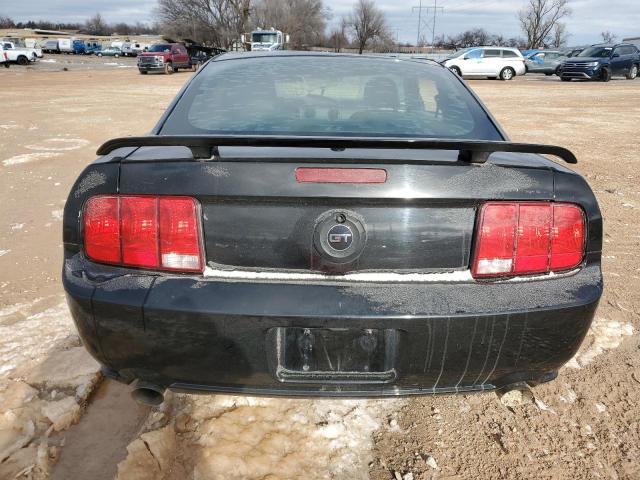 1ZVFT82H975335710 - 2007 FORD MUSTANG GT BLACK photo 6