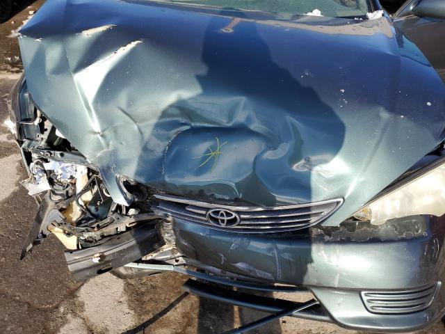 4T1BE32K25U080794 - 2005 TOYOTA CAMRY LE GREEN photo 11