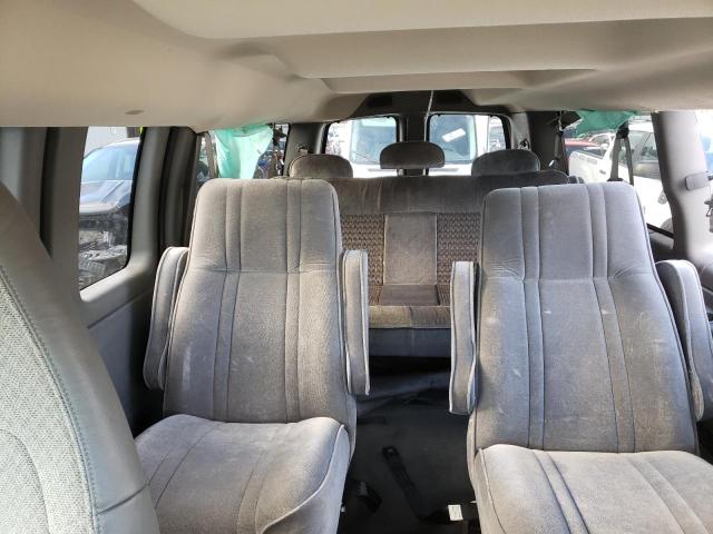 1GAZGPFG1G1170204 - 2016 CHEVROLET EXPRESS G3 LT WHITE photo 10