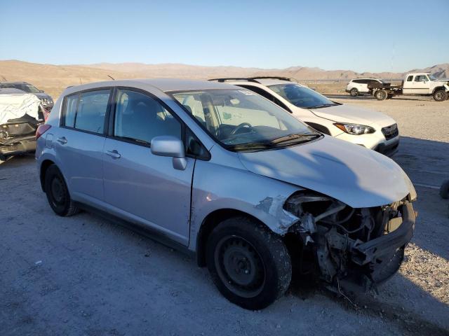 3N1BC1CP0BL382635 - 2011 NISSAN VERSA S SILVER photo 4