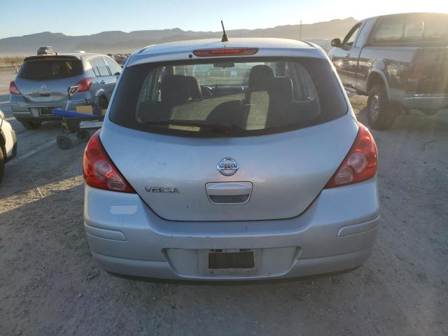 3N1BC1CP0BL382635 - 2011 NISSAN VERSA S SILVER photo 6