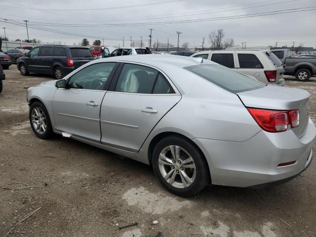 1G11C5SA1DF257131 - 2013 CHEVROLET MALIBU 1LT Srebrny zdjęcie 2
