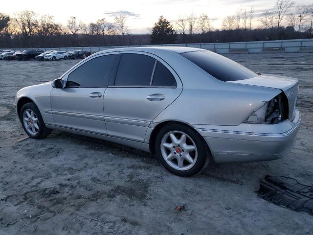 WDBRF61J34E018726 - 2004 MERCEDES-BENZ C 240 SILVER photo 2