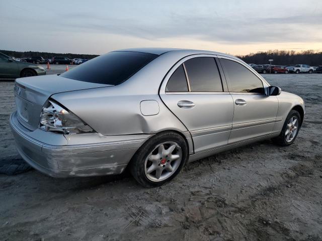 WDBRF61J34E018726 - 2004 MERCEDES-BENZ C 240 SILVER photo 3