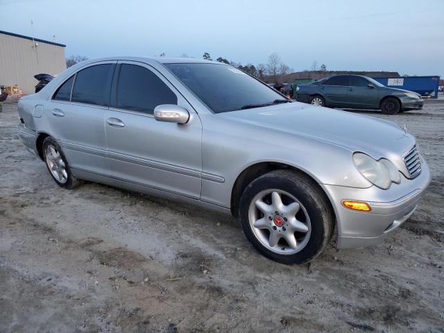 WDBRF61J34E018726 - 2004 MERCEDES-BENZ C 240 SILVER photo 4