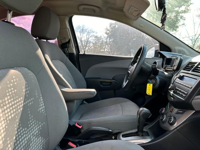 1G1JA5SH5E4188475 - 2014 CHEVROLET SONIC LS შავი ფოტო 5