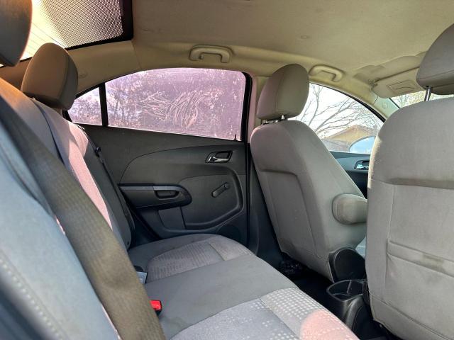 1G1JA5SH5E4188475 - 2014 CHEVROLET SONIC LS შავი ფოტო 6