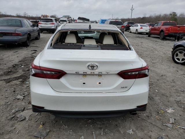 4T1F11AK6NU071759 - 2022 TOYOTA CAMRY XLE WHITE photo 6