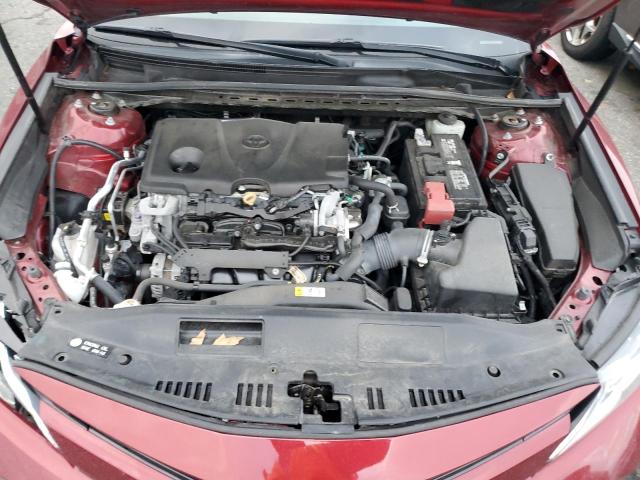 4T1B11HK5JU652300 - 2018 TOYOTA CAMRY L RED photo 11