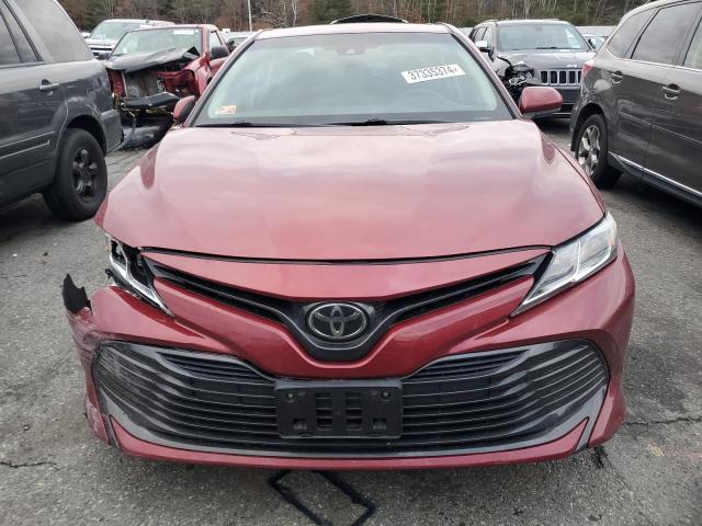 4T1B11HK5JU652300 - 2018 TOYOTA CAMRY L RED photo 5