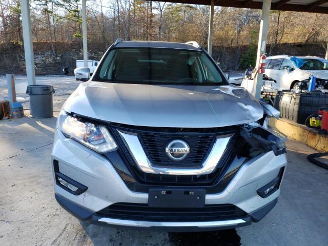5N1AT2MT7JC811057 - 2018 NISSAN ROGUE S SILVER photo 5