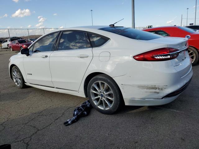 3FA6P0LU4HR385763 - 2017 FORD FUSION SE HYBRID WHITE photo 2