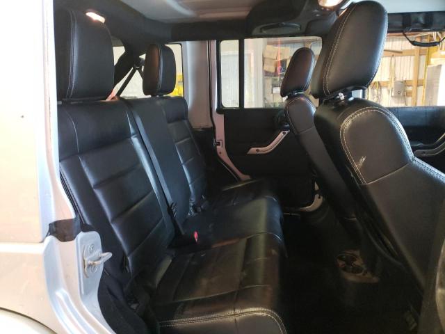1C4BJWEGXCL253571 - 2012 JEEP WRANGLER U SAHARA SILVER photo 11