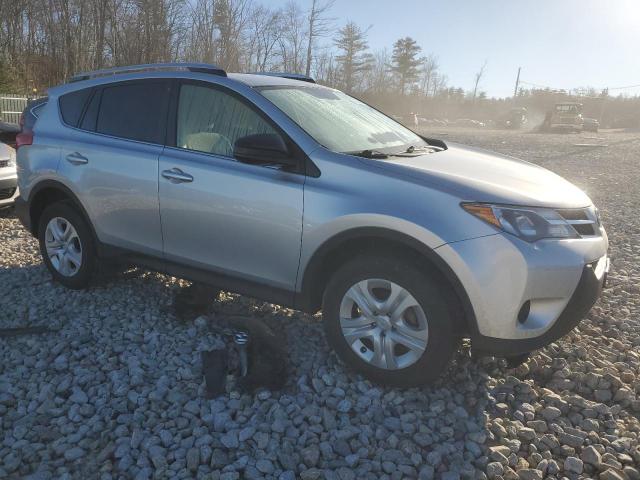 JTMBFREV3FD117704 - 2015 TOYOTA RAV4 LE SILVER photo 4