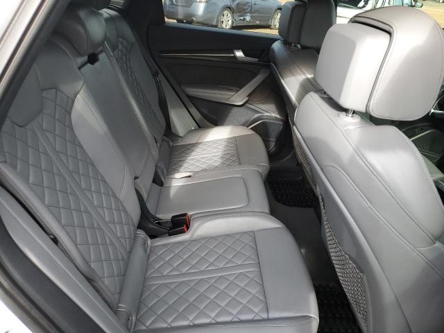 WA1C4BFY4J2015675 - 2018 AUDI SQ5 PRESTIGE WHITE photo 11