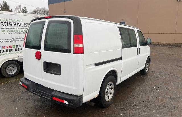 1GCSGAFX6D1168465 - 2013 CHEVROLET EXPRESS G1 WHITE photo 4