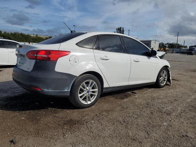 1FADP3F20HL330714 - 2017 FORD FOCUS SE WHITE photo 3