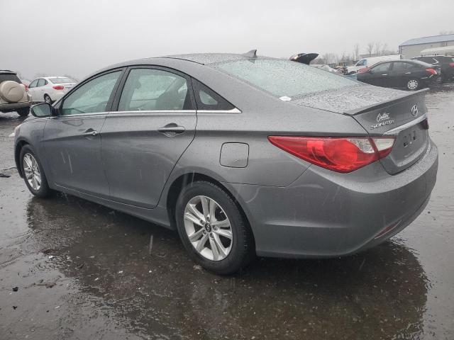 5NPEB4AC9DH717229 - 2013 HYUNDAI SONATA GLS GRAY photo 2