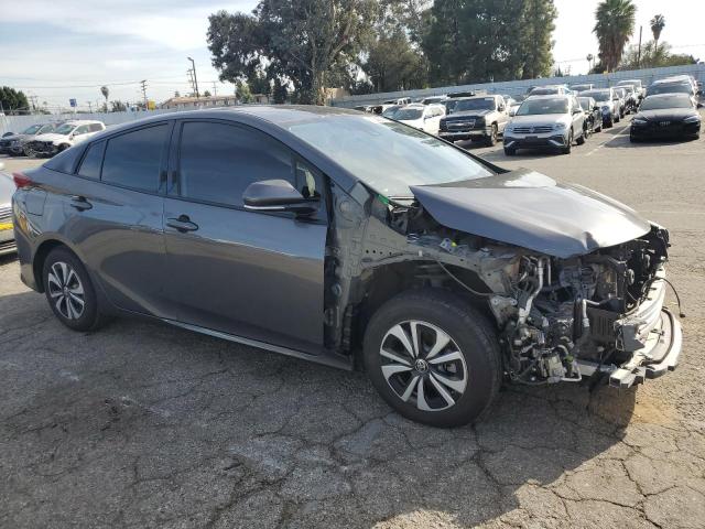 JTDKARFP3H3062582 - 2017 TOYOTA PRIUS PRIM GRAY photo 4