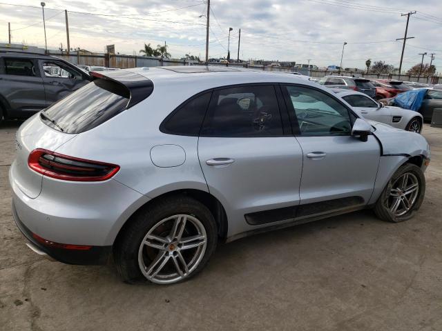 WP1AA2A55JLB11780 - 2018 PORSCHE MACAN SILVER photo 3