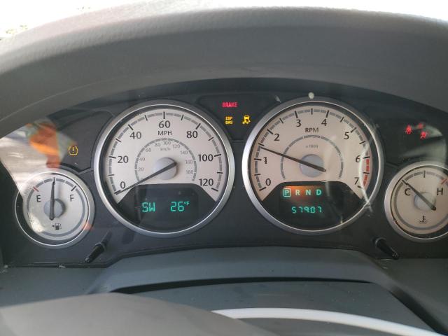 2A4RR5D11AR179728 - 2010 CHRYSLER TOWN & COU TOURING WHITE photo 9